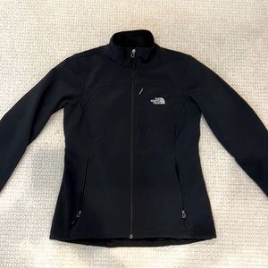 Black North Face apex jacket, medium. Great condition.